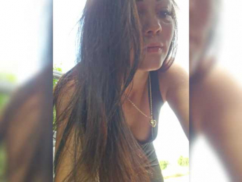 AlleSquirtStreetQueen webcam model stream image