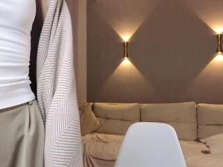 Dionna Hutts webcam model stream image