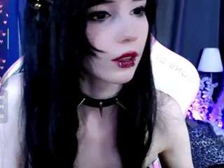 draculauraa webcam model stream image