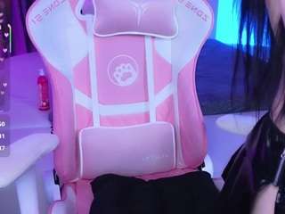 draculauraa webcam model stream image