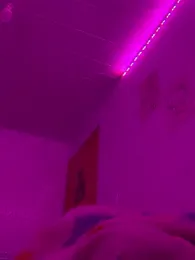 luludoll_ webcam model stream image