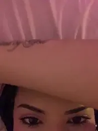 luludoll_ webcam model stream image