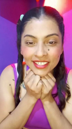 Fox_roxxan webcam model stream image