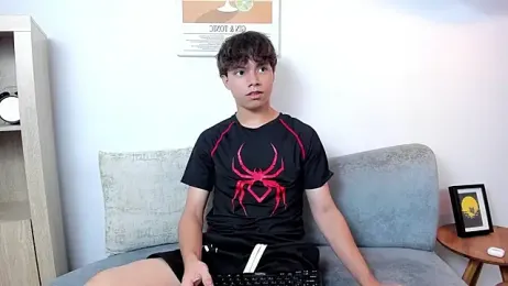 Honeymoon_sariel webcam model stream image