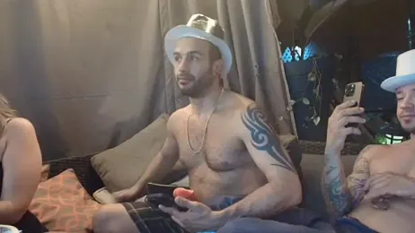 FlyerStud webcam model stream image