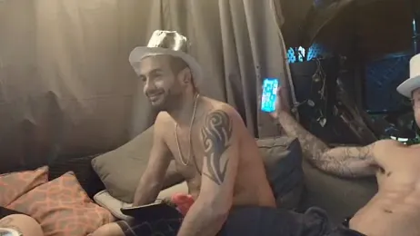 FlyerStud webcam model stream image
