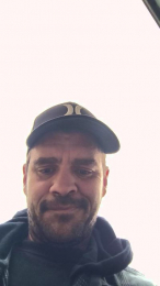Rustynuts23 webcam model stream image