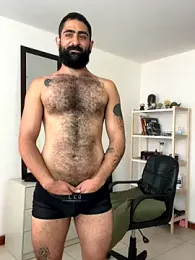 Drogamma webcam model stream image
