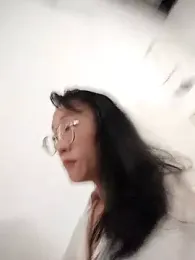 shampoo webcam model stream image