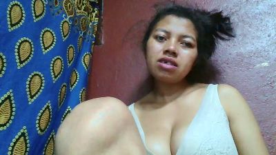 Henints webcam cam4 model stream image