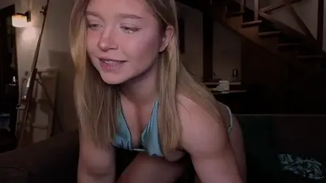 VanillaLivitski webcam stripchat model stream image