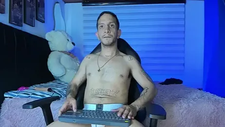 GloryHoleCol webcam model stream image