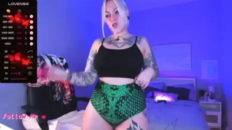 IvyHoney webcam model stream image