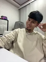 Liam_thunder webcam model stream image