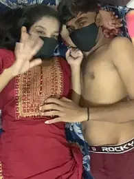hottiess69 webcam model stream image