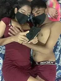 hottiess69 webcam model stream image