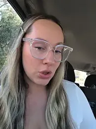 Mona_Plus webcam stripchat model stream image