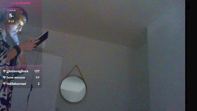 Crystal9898 webcam model stream image