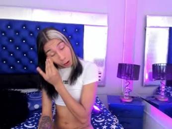 evanllelyne webcam model stream image