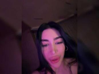 Kikidiki200 webcam bongacams model stream image