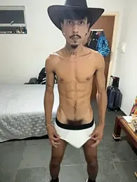 Magriim027 webcam model stream image