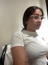 Alyha_Cortes webcam model stream image