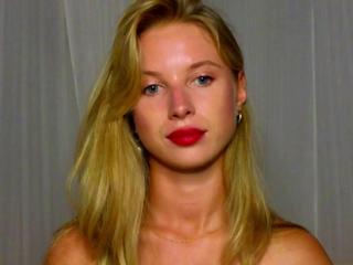 Emma Wilde webcam model stream image