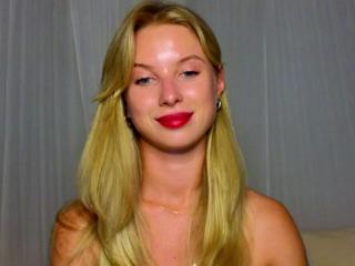 Emma Wilde webcam model stream image