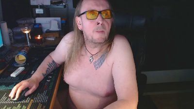 wutz66 webcam model stream image