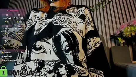 Little_Chips webcam model stream image