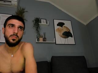 Zeyn Edwards webcam model stream image
