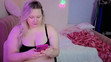 PiggyRose webcam model stream image