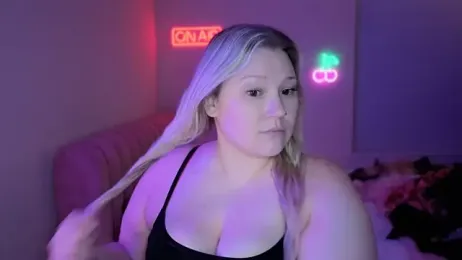 PiggyRose webcam model stream image