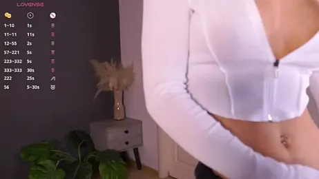 ChiaraLuna webcam model stream image
