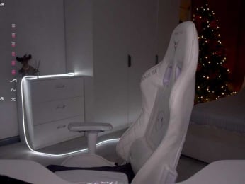 eVvushka webcam model stream image