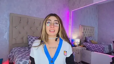 nini_love01 webcam model stream image