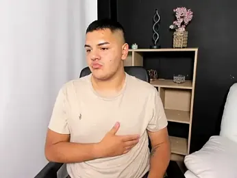 NathanGrand_ webcam model stream image