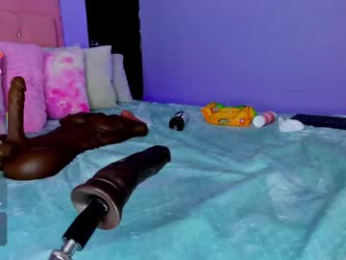 shantall__ webcam model stream image
