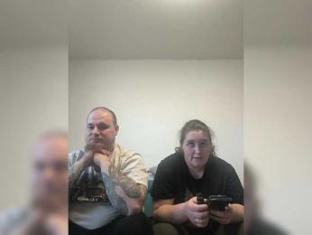 ShyCouple webcam model stream image