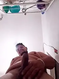 Maniakone webcam stripchat model stream image