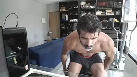 latinoo23bom webcam model stream image