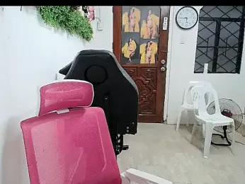 AraCristine webcam model stream image