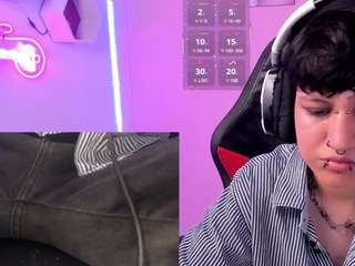 charlie-taylor webcam model stream image