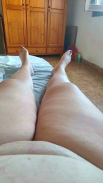 canarita_hot webcam model stream image