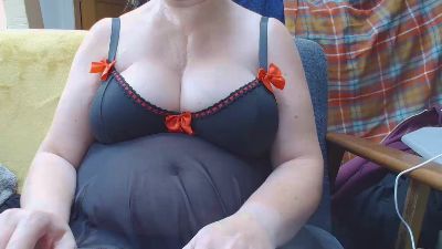 Lucy2025x webcam model stream image