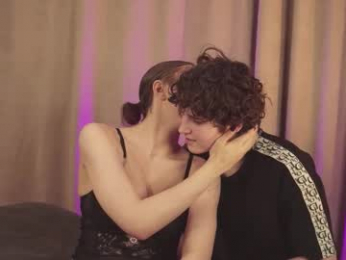 couplesilk webcam model stream image