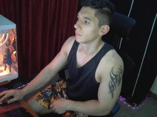 Henry Adkinds webcam model stream image