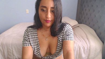 Lunhaa webcam model stream image