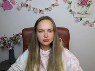 Khaleesi Moon webcam model stream image