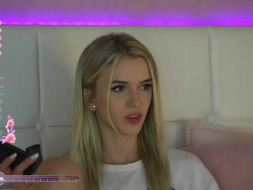 YannaJeen webcam model stream image